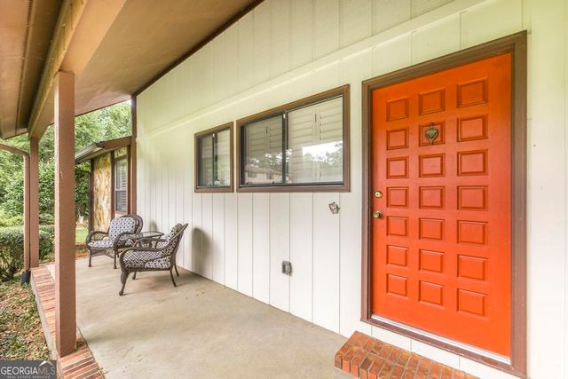 102 Sweetwater Court, Warner Robins, GA 31088