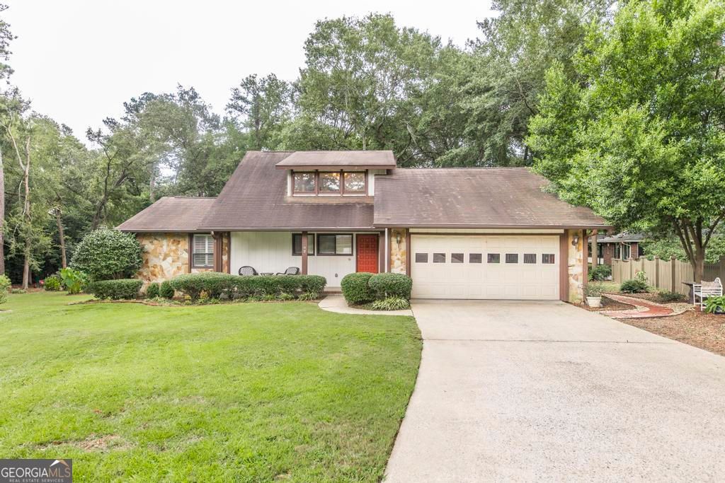 102 Sweetwater Court, Warner Robins, GA 31088