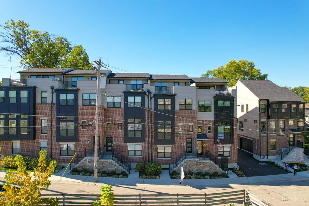 2905 Romana Place, Cincinnati, OH 45209