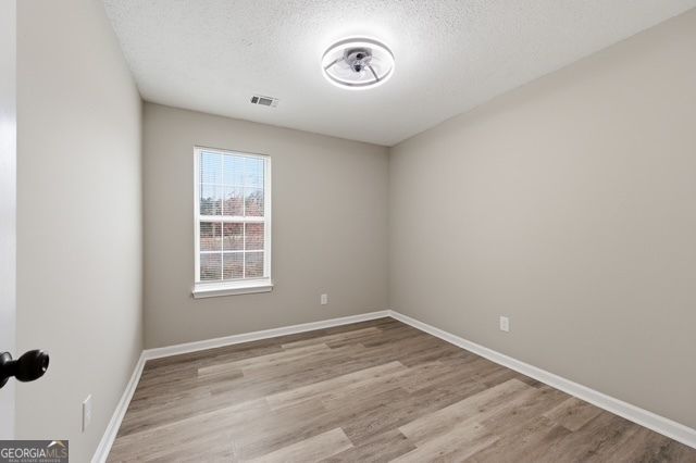 4273 Chestnut Lake Avenue, Lithonia, GA 30038