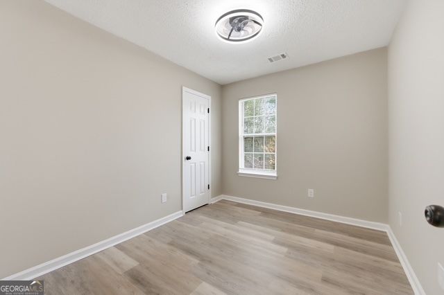 4273 Chestnut Lake Avenue, Lithonia, GA 30038