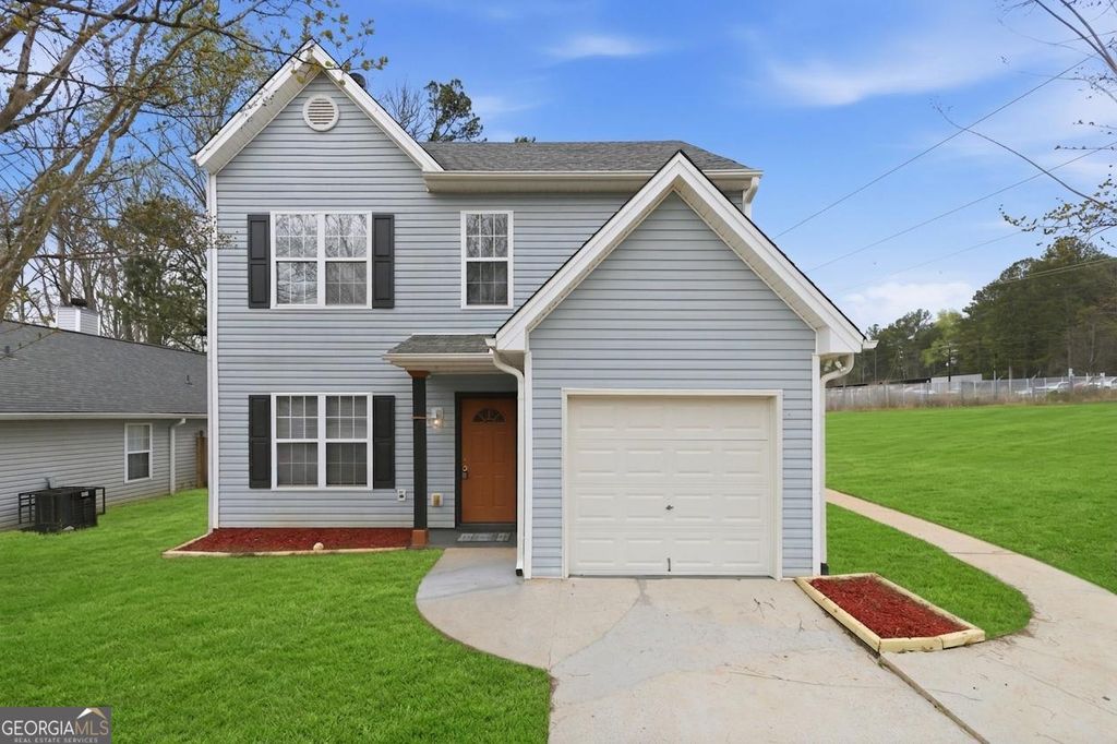 4273 Chestnut Lake Avenue, Lithonia, GA 30038