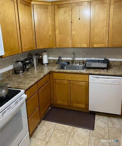 157 Bull Hill Lane S2, West Haven, CT 06516