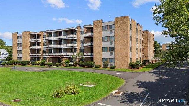157 Bull Hill Lane S2, West Haven, CT 06516