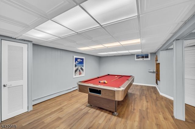 60 Parkhill Rd, Harrington Park Boro, NJ 07640