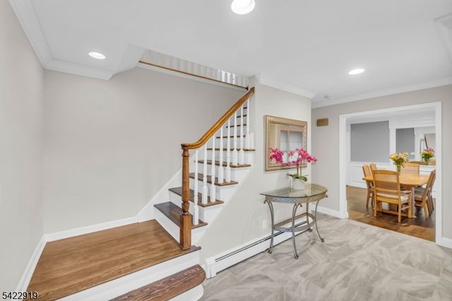 60 Parkhill Rd, Harrington Park Boro, NJ 07640