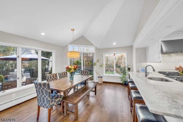 60 Parkhill Rd, Harrington Park Boro, NJ 07640