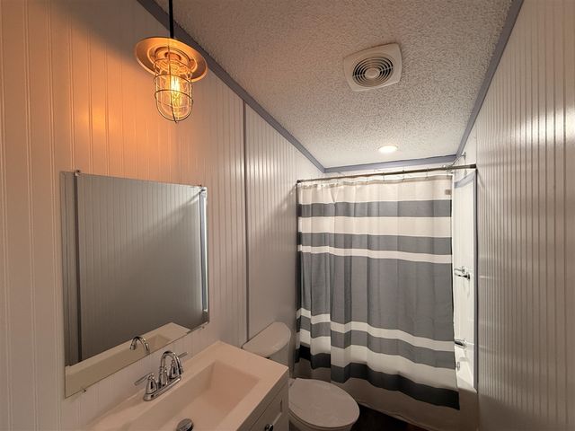 68 Maple Court, Muskegon, MI 49445