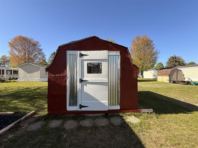 68 Maple Court, Muskegon, MI 49445
