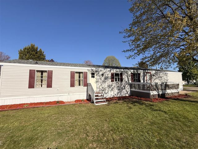 68 Maple Court, Muskegon, MI 49445