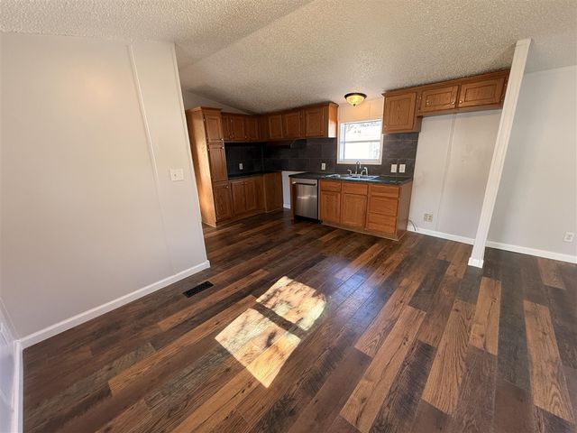 68 Maple Court, Muskegon, MI 49445