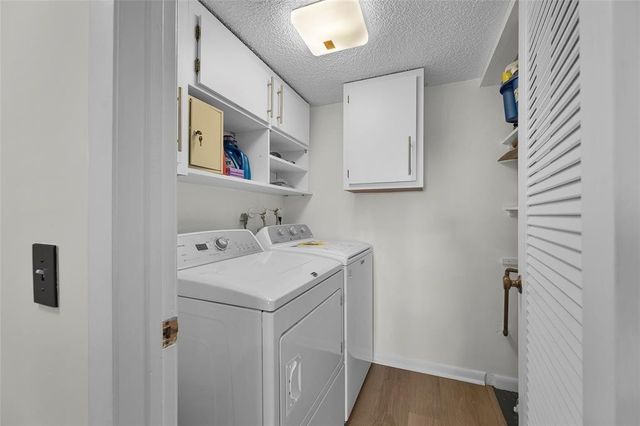 105 Lake Emerald Drive 711, Oakland Park, FL 33309