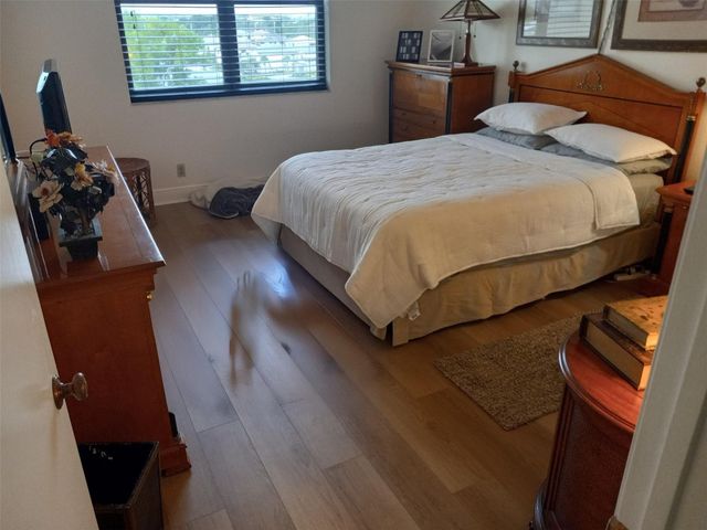 105 Lake Emerald Drive 711, Oakland Park, FL 33309