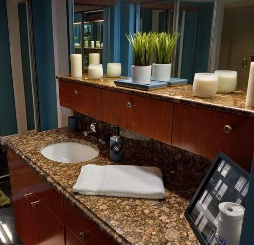 105 Lake Emerald Drive 711, Oakland Park, FL 33309