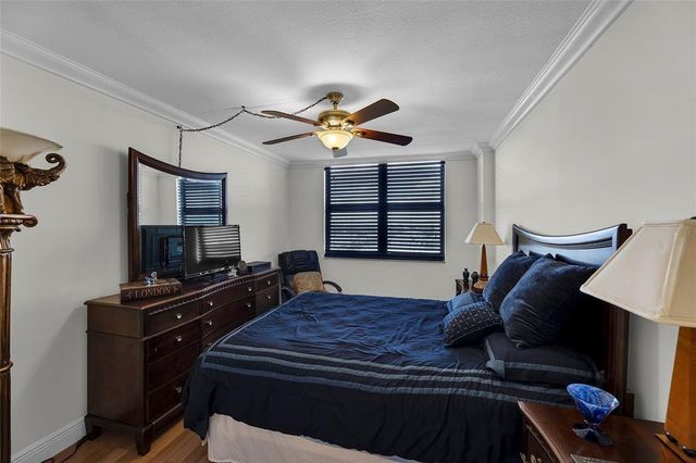 105 Lake Emerald Drive 711, Oakland Park, FL 33309