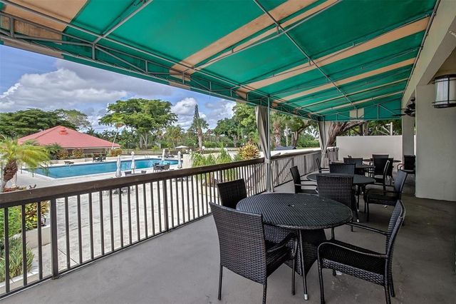 105 Lake Emerald Drive 711, Oakland Park, FL 33309