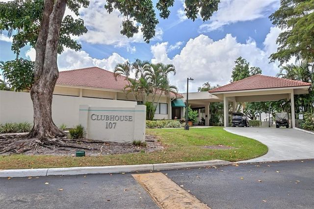 105 Lake Emerald Drive 711, Oakland Park, FL 33309