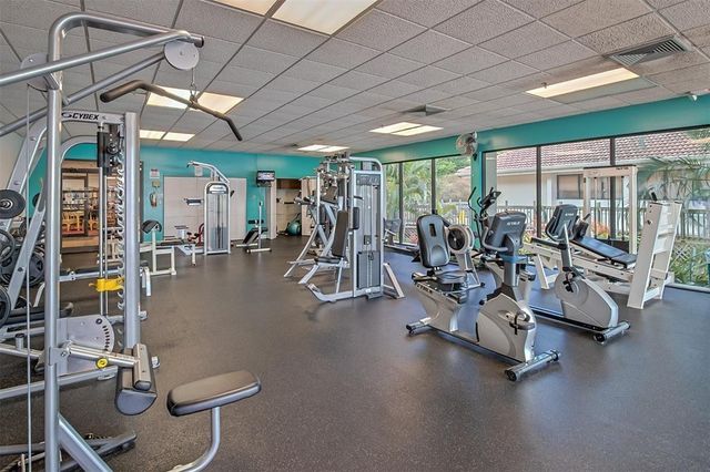 105 Lake Emerald Drive 711, Oakland Park, FL 33309