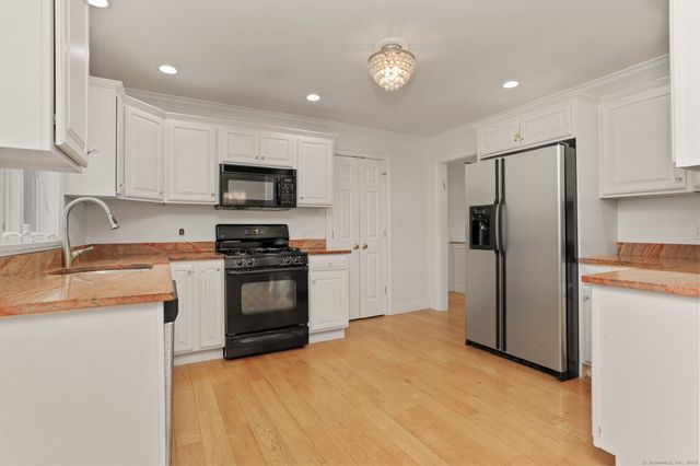 310 Main Street, Westport, CT 06880