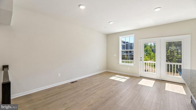 7834 PRESIDENTIAL PKWY, Upper Marlboro, MD 20774