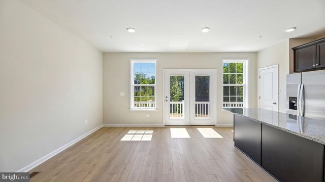 7834 PRESIDENTIAL PKWY, Upper Marlboro, MD 20774
