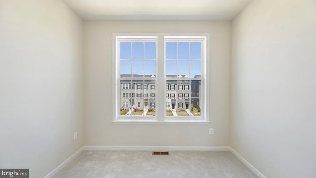 7834 PRESIDENTIAL PKWY, Upper Marlboro, MD 20774
