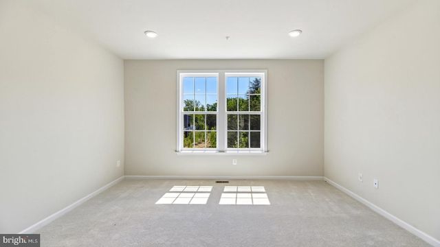 7834 PRESIDENTIAL PKWY, Upper Marlboro, MD 20774