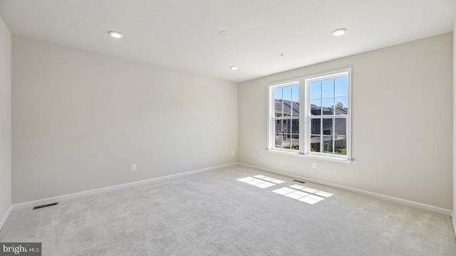 7834 PRESIDENTIAL PKWY, Upper Marlboro, MD 20774