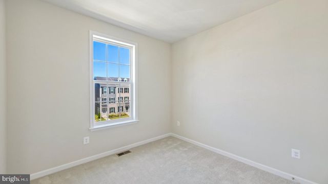 7834 PRESIDENTIAL PKWY, Upper Marlboro, MD 20774