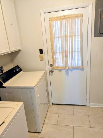 4779 Mixville Road, Sealy, TX 77474