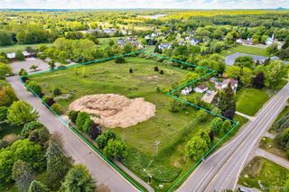 12800 Fountain Square, Springfield Twp, MI 48350