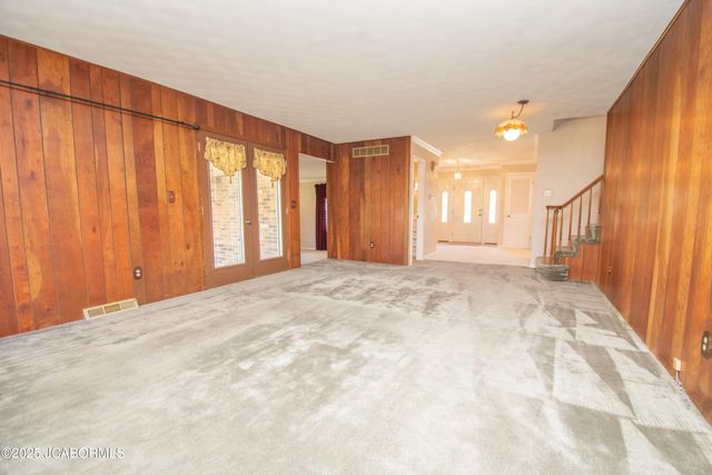 756 S SUMMIT DRIVE, Holts Summit, MO 65043