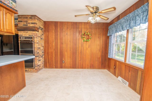 756 S SUMMIT DRIVE, Holts Summit, MO 65043