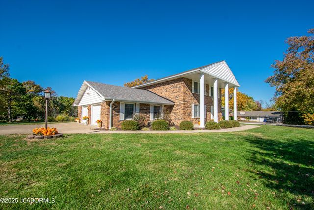 756 S SUMMIT DRIVE, Holts Summit, MO 65043