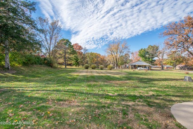 756 S SUMMIT DRIVE, Holts Summit, MO 65043