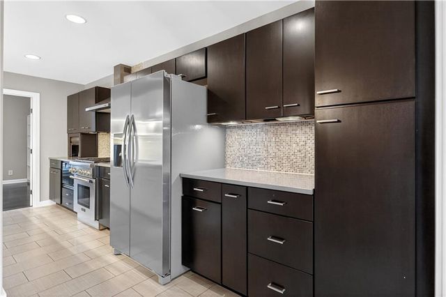 1 Willow Glen NE, Atlanta, GA 30342