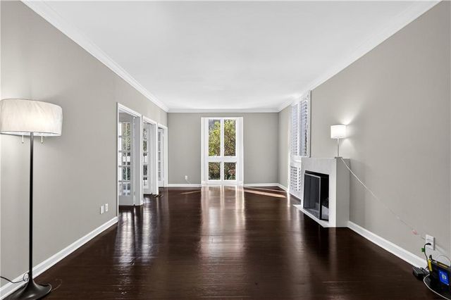 1 Willow Glen NE, Atlanta, GA 30342