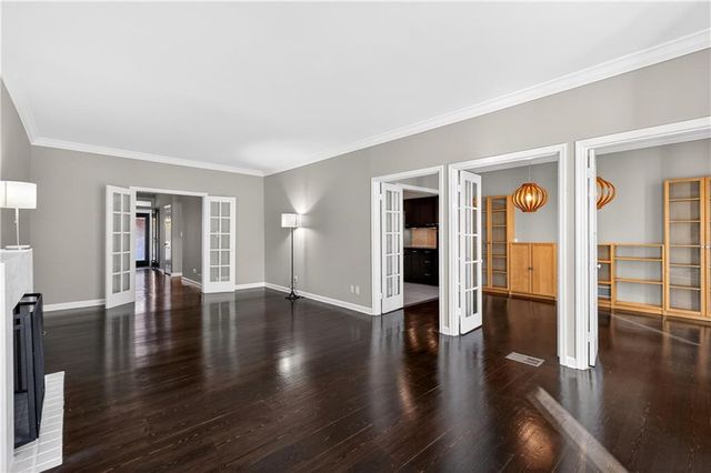 1 Willow Glen NE, Atlanta, GA 30342