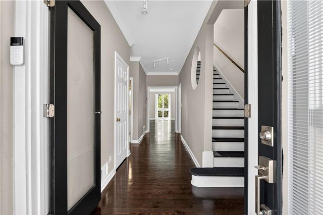 1 Willow Glen NE, Atlanta, GA 30342