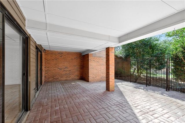 1 Willow Glen NE, Atlanta, GA 30342