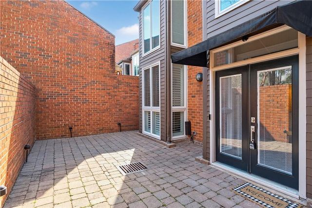 1 Willow Glen NE, Atlanta, GA 30342