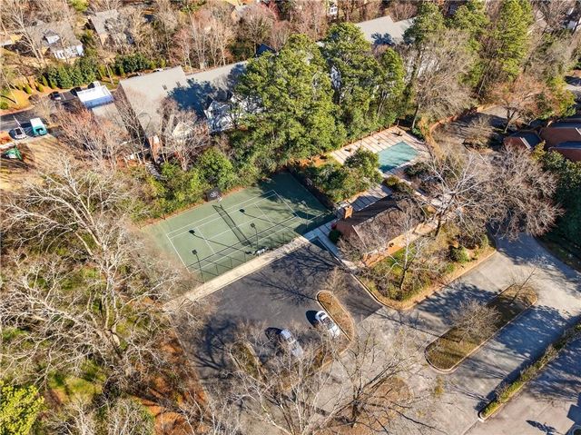 1 Willow Glen NE, Atlanta, GA 30342