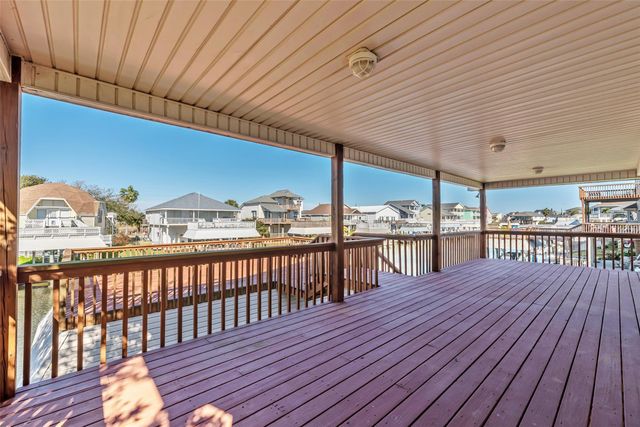 12840 E Camino Famoso, Galveston, TX 77554