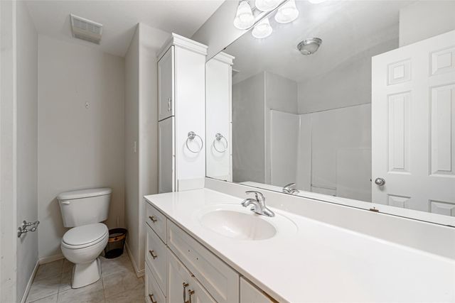 12840 E Camino Famoso, Galveston, TX 77554