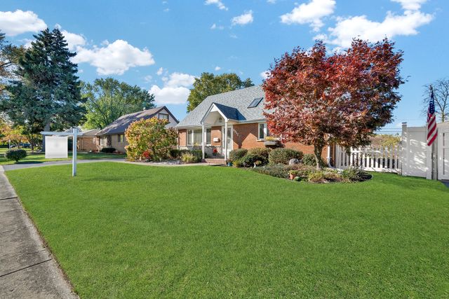 8912 Windsor Lane, Bridgeview, IL 60455