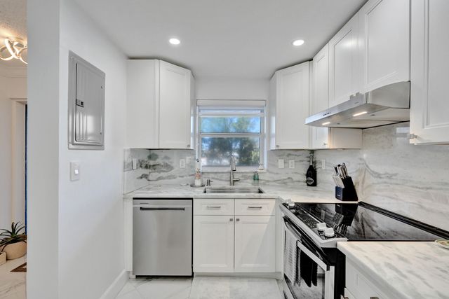 1169 HILLSBORO MILE 209, Hillsboro Beach, FL 33062