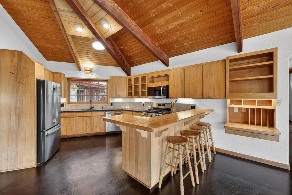 Image 15 of property listing at 32115 Rock Hill Lane, Auberry, CA 93602