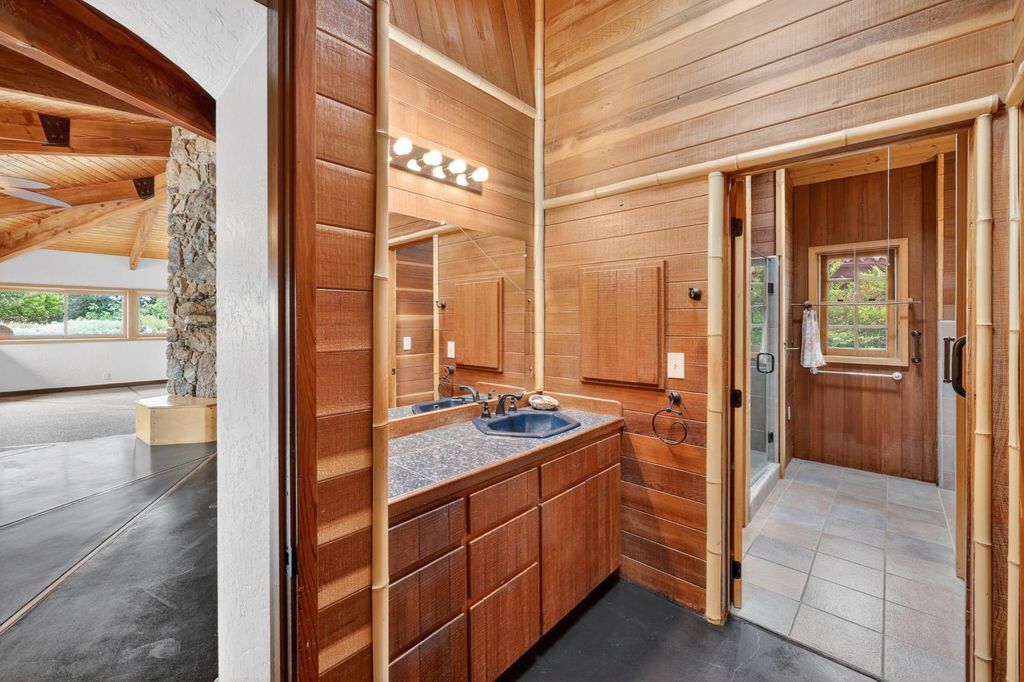 Image 21 of property listing at 32115 Rock Hill Lane, Auberry, CA 93602