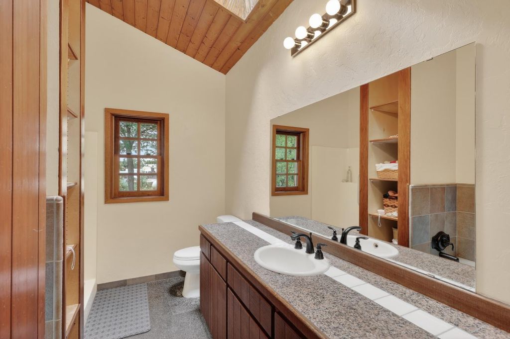 Image 28 of property listing at 32115 Rock Hill Lane, Auberry, CA 93602