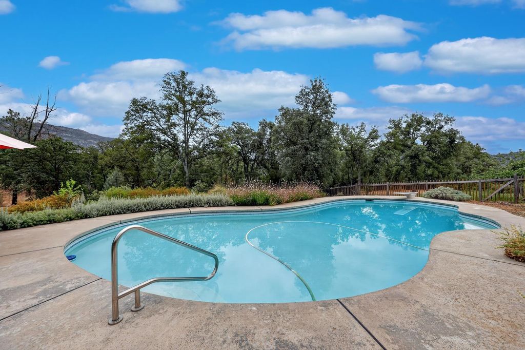 Image 39 of property listing at 32115 Rock Hill Lane, Auberry, CA 93602